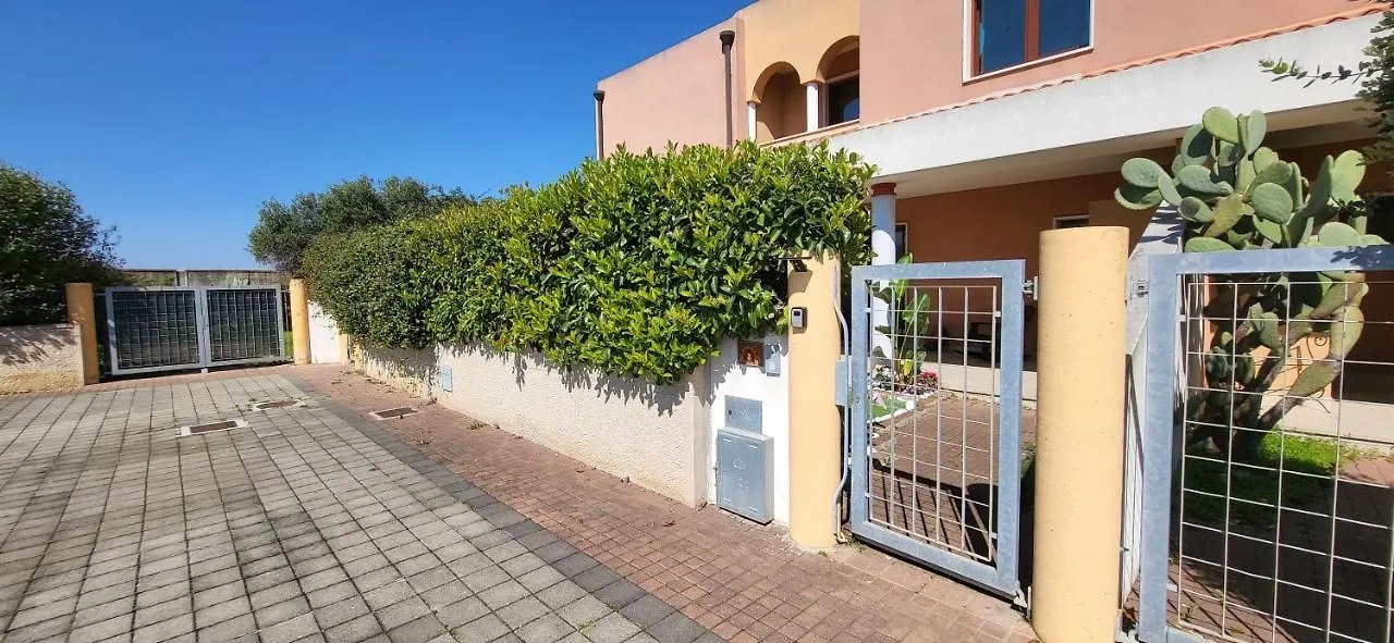 Villa Isa Brindisi 0*,